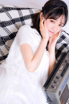 学生丰满乳房精油